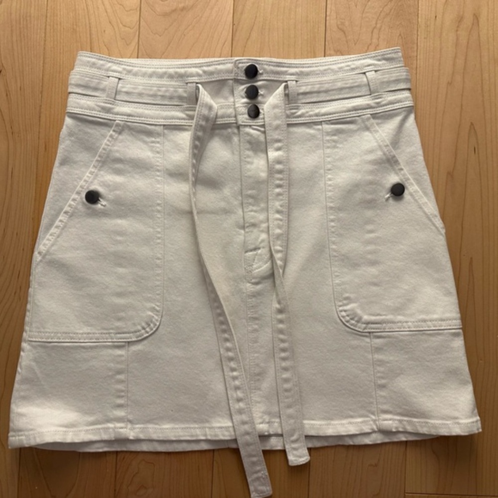 BNWOT- FRAME Le Mini Broderie Anglaise Denim Mini Skirt White Jean Waist Tie